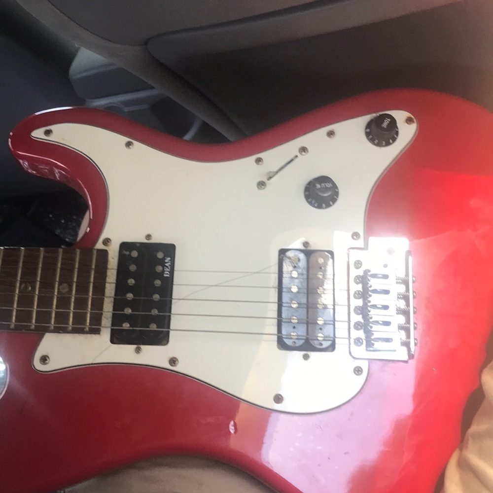 Guitar dean